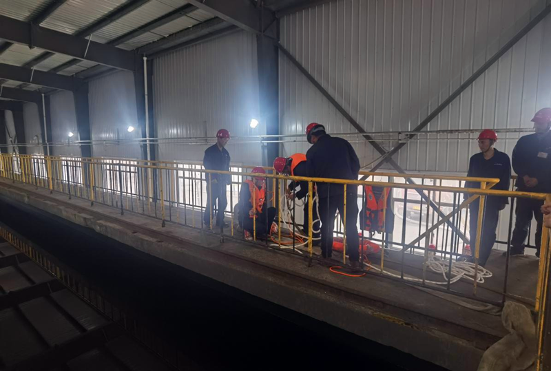 神木分公司演練“琳瑯” 只為安全護(hù)航配圖1.png 神木分公司演練“琳瑯” 只為安全護(hù)航配圖1.png