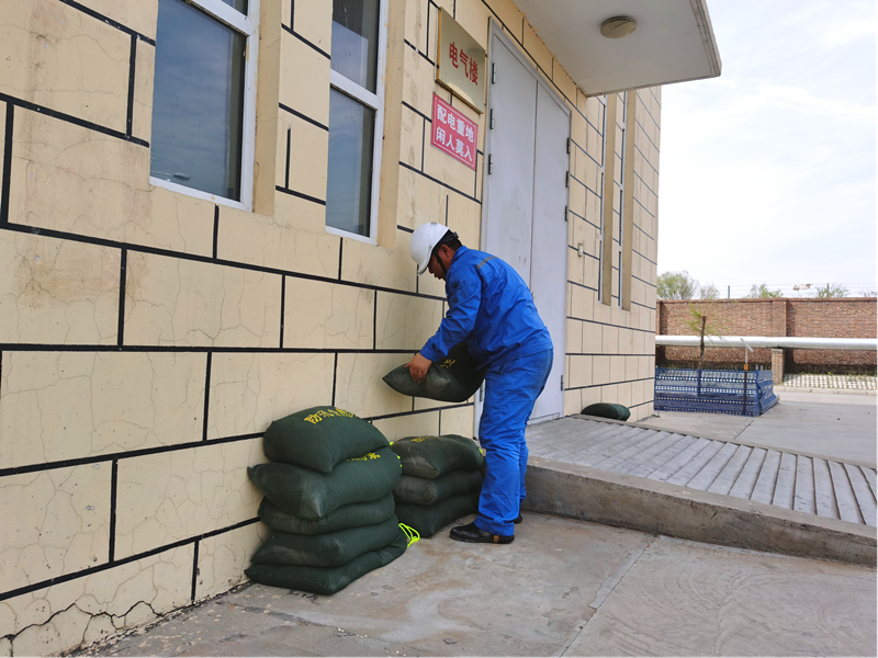 選煤公司袁大灘選煤廠:“三步走”筑牢雨季“三防”安全堤壩1.png 選煤公司袁大灘選煤廠:“三步走”筑牢雨季“三防”安全堤壩1.png