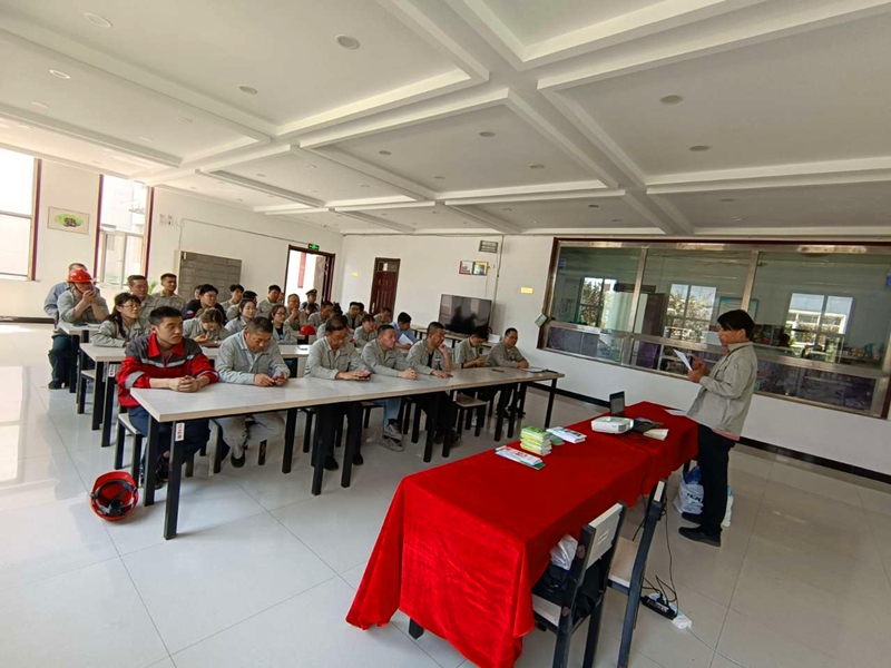 鑫爾特公司組織開展安全環(huán)保知識講座1.png 鑫爾特公司組織開展安全環(huán)保知識講座1.png