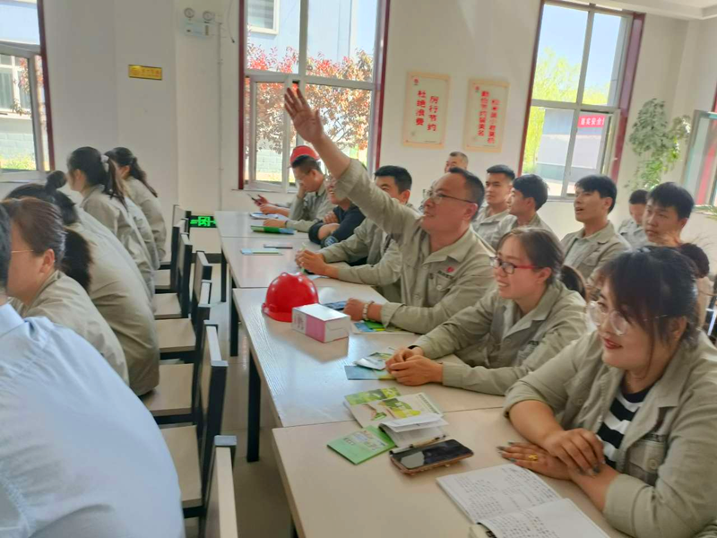 鑫爾特公司組織開展安全環(huán)保知識講座2.png 鑫爾特公司組織開展安全環(huán)保知識講座2.png