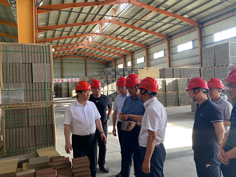 高邑縣縣委副書記、代縣長苗潤濤1.png 高邑縣縣委副書記、代縣長苗潤濤1.png