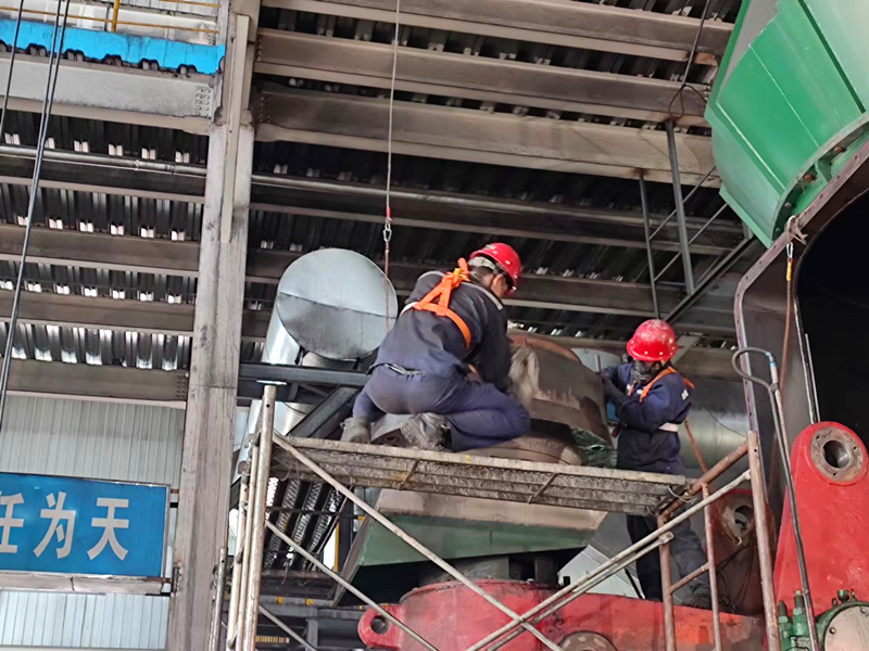 神木分公司水煤漿廠:鏡頭下的檢修人-1.png 神木分公司水煤漿廠:鏡頭下的檢修人-1.png