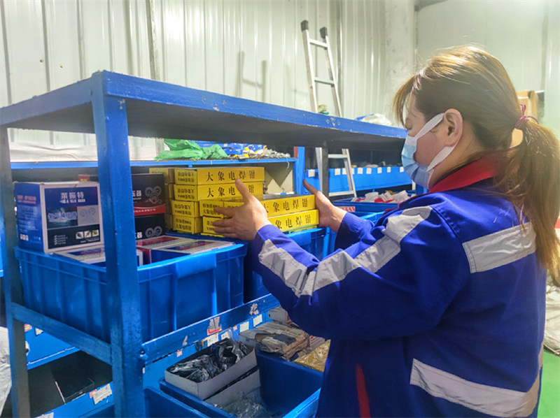 選煤公司：柔肩擔重任 巾幗保安全.png