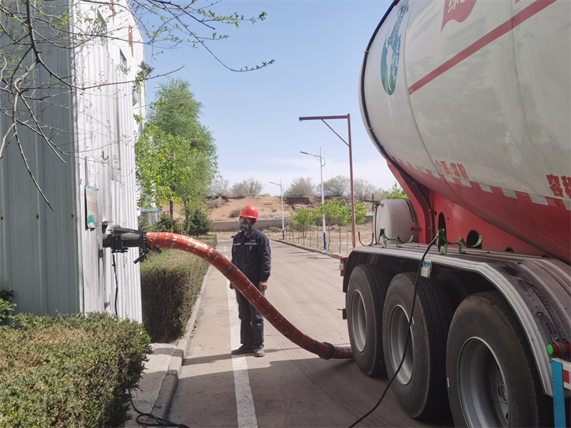 神木分公司生產“五一”不打烊,勞動“我”在崗7.png 神木分公司生產“五一”不打烊,勞動“我”在崗7.png