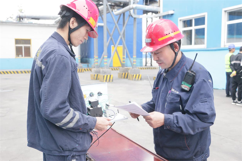 選煤公司韓家灣選煤廠開展“崗位練兵提素質 技能比武展風采”崗位技術比武活動3.png 選煤公司韓家灣選煤廠開展“崗位練兵提素質 技能比武展風采”崗位技術比武活動3.png