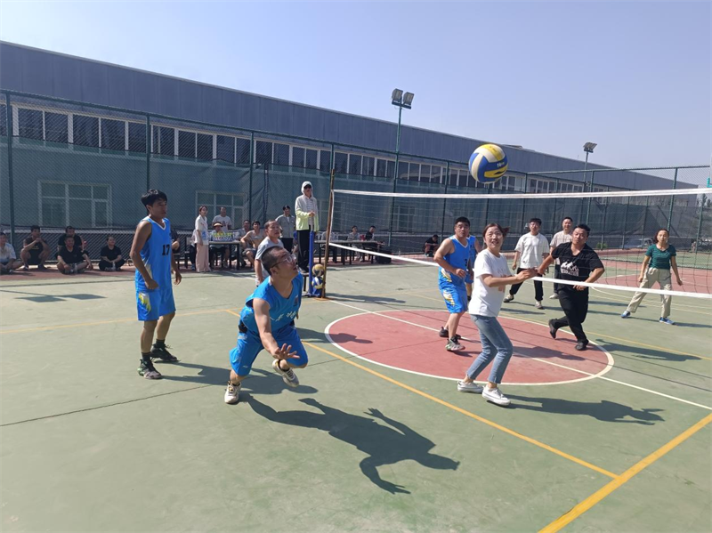 寧夏鑫爾特公司職工氣排球賽打出別樣精彩3.png 寧夏鑫爾特公司職工氣排球賽打出別樣精彩3.png