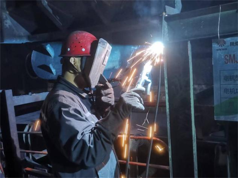 寒夜下那美麗的身影3.png 寒夜下那美麗的身影3.png