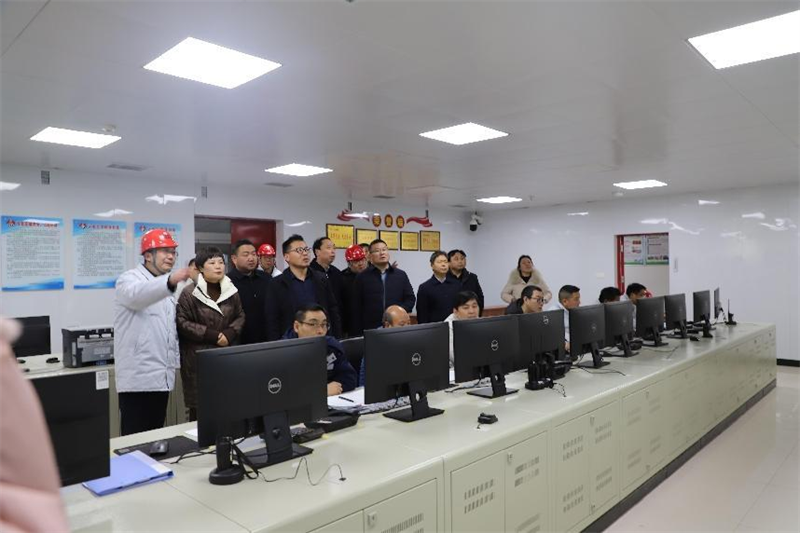 桐柏縣縣長許曉燕一行到淮源公司調研.png 桐柏縣縣長許曉燕一行到淮源公司調研.png