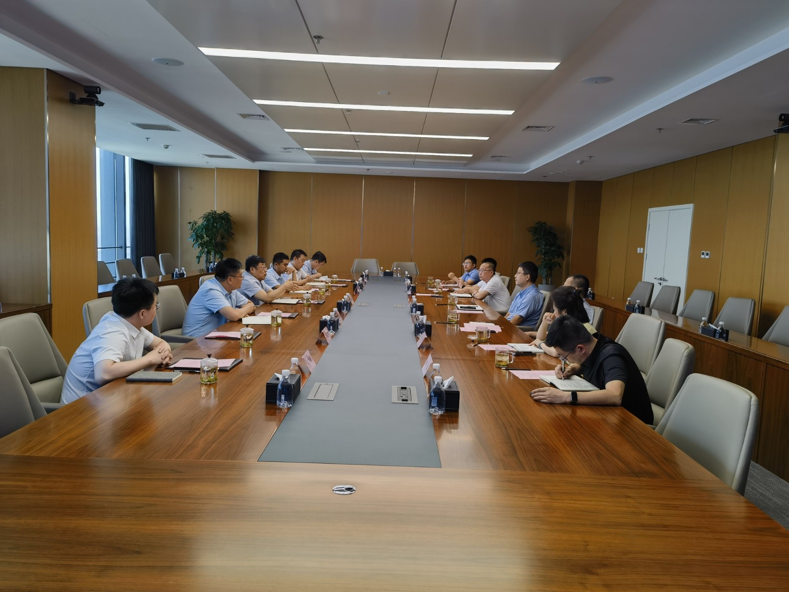 徐國強帶隊赴陜煤技術研究院交流座談